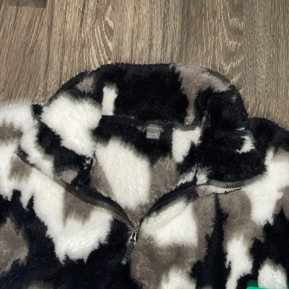 SOLD on eBay!! Eddie Bauer Women's Ultra Soft Plush Sleeve Pullover Size: XL - Picture 9 of 10